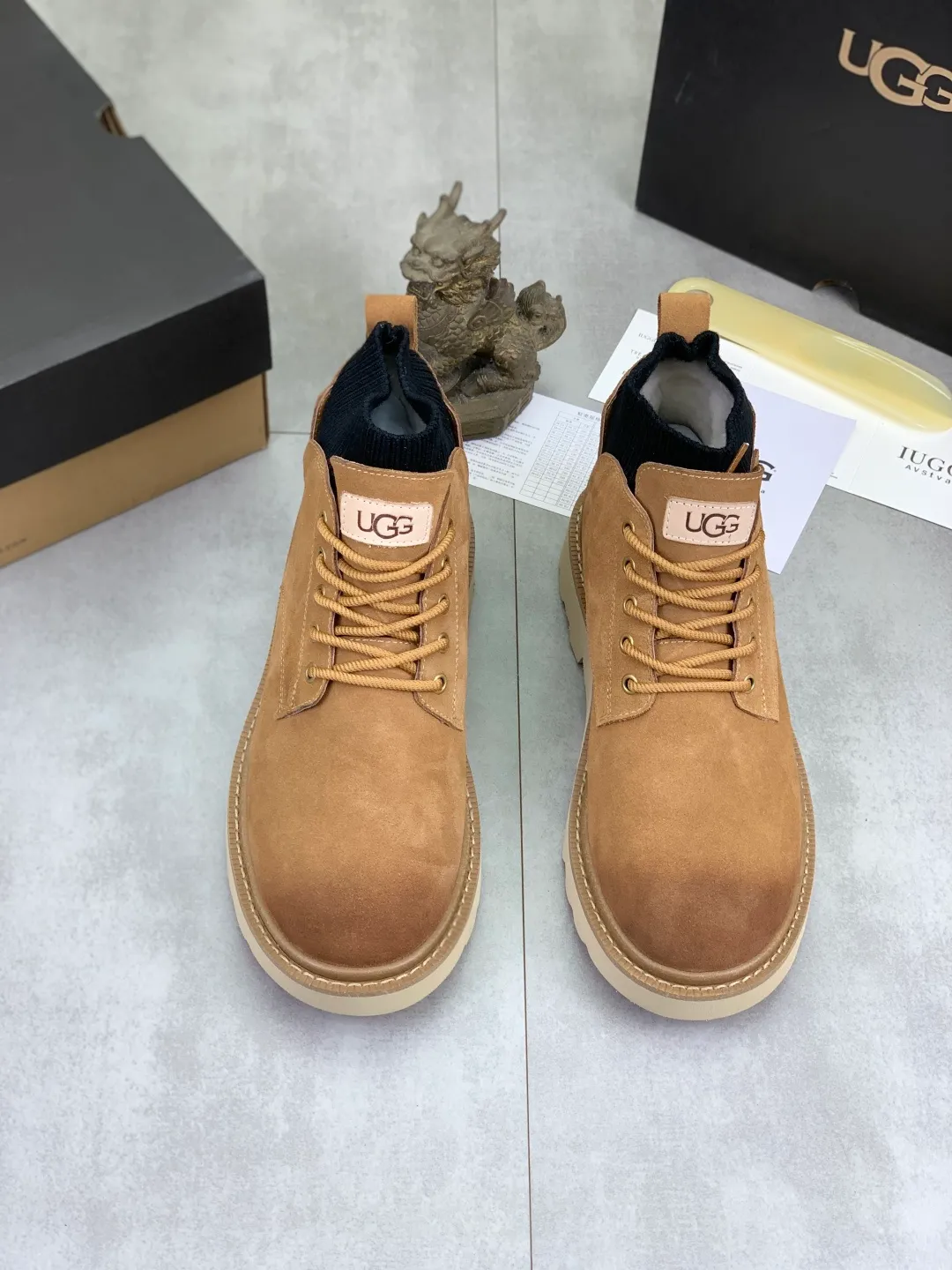Men's men's shoes P620 New arrival🆕🆕🆕 IUGGI Men's British retro Martin boots Winter new men's outdoor hiking boots First layer of cowhide on the outside Wool on the inside Comfortable and warm Rubber outsole Non-slip and firm Trendy and fashionable Casual and versatile Size: 39-44 (45 customized) Color: three colors